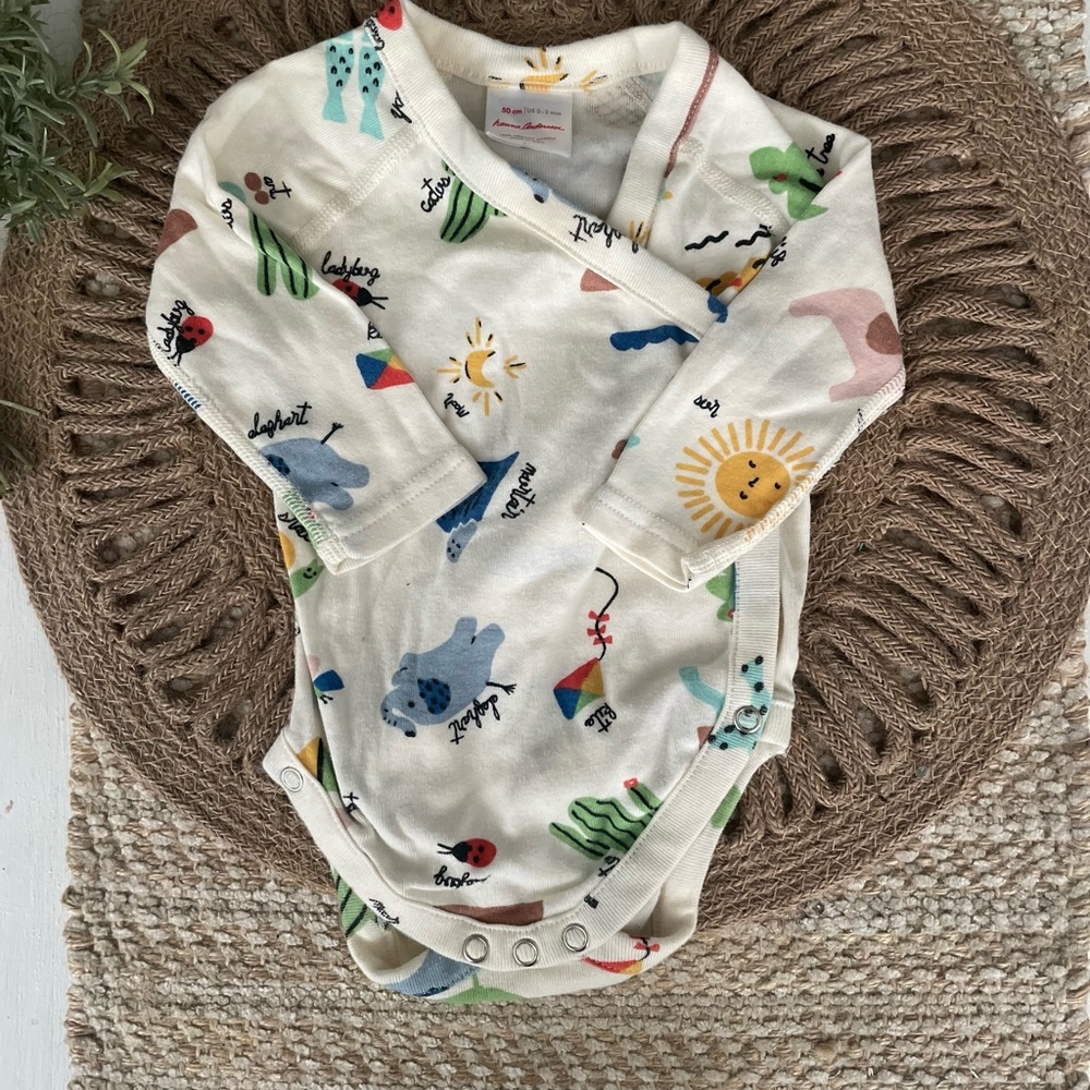 Hanna Andersson White and Green Baby Onesie sz 0/3mths